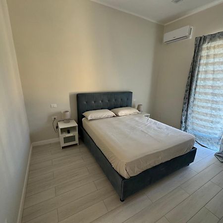 Airport House Appartement Napels Buitenkant foto