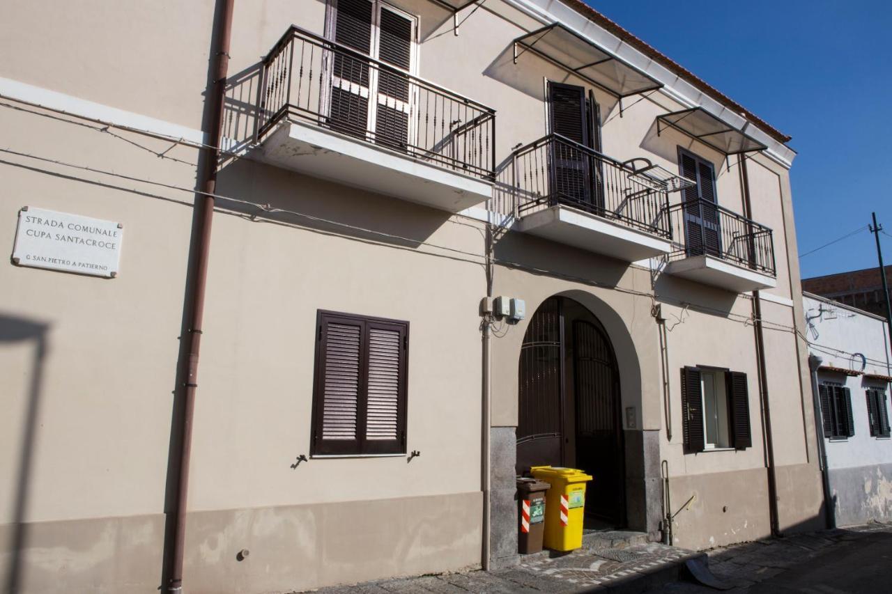 Airport House Appartement Napels Buitenkant foto