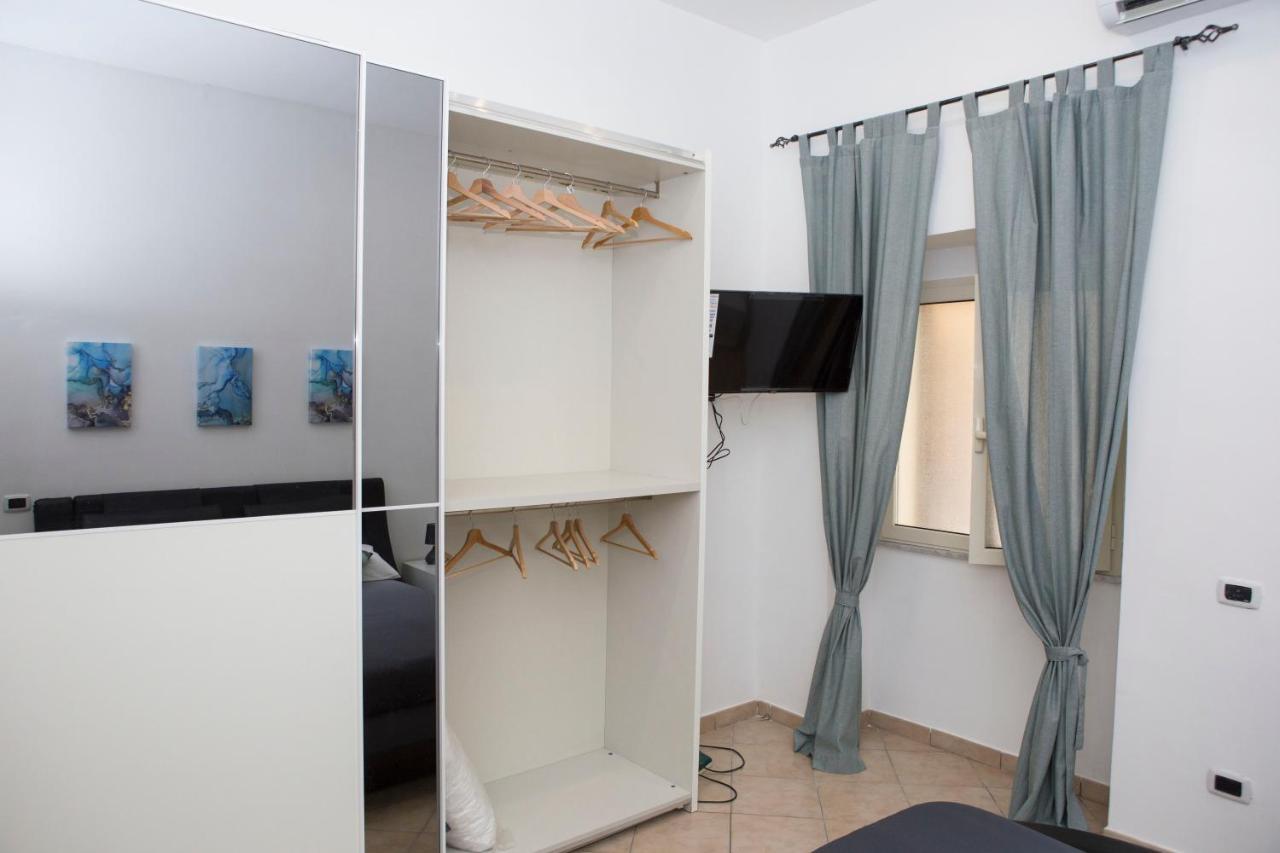 Airport House Appartement Napels Buitenkant foto