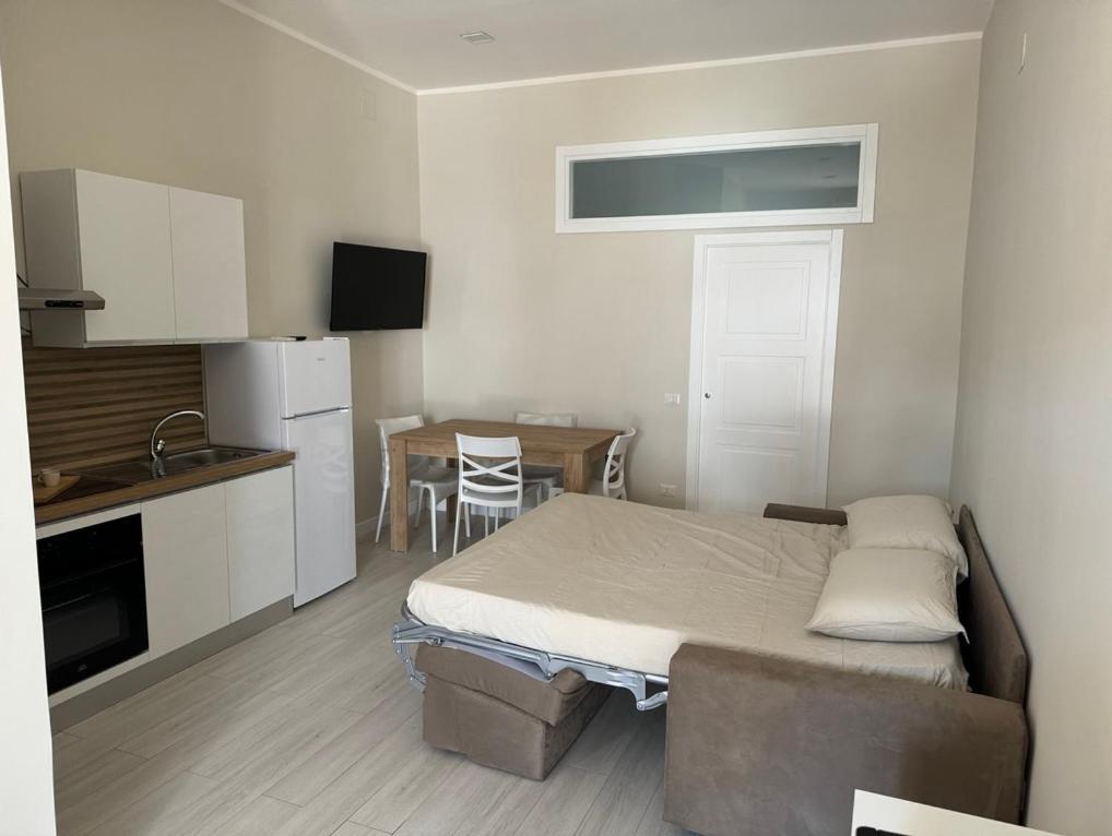 Airport House Appartement Napels Buitenkant foto